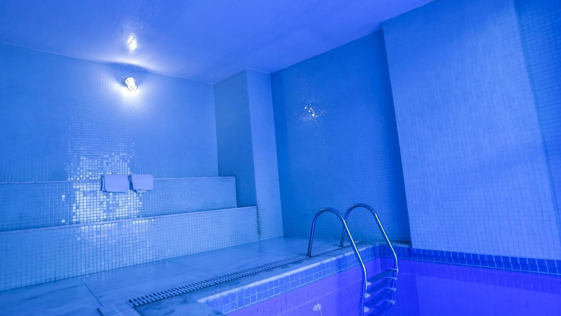 *** Apartahotel Vista Park Hplus Long Stay Candangolandia Brasil