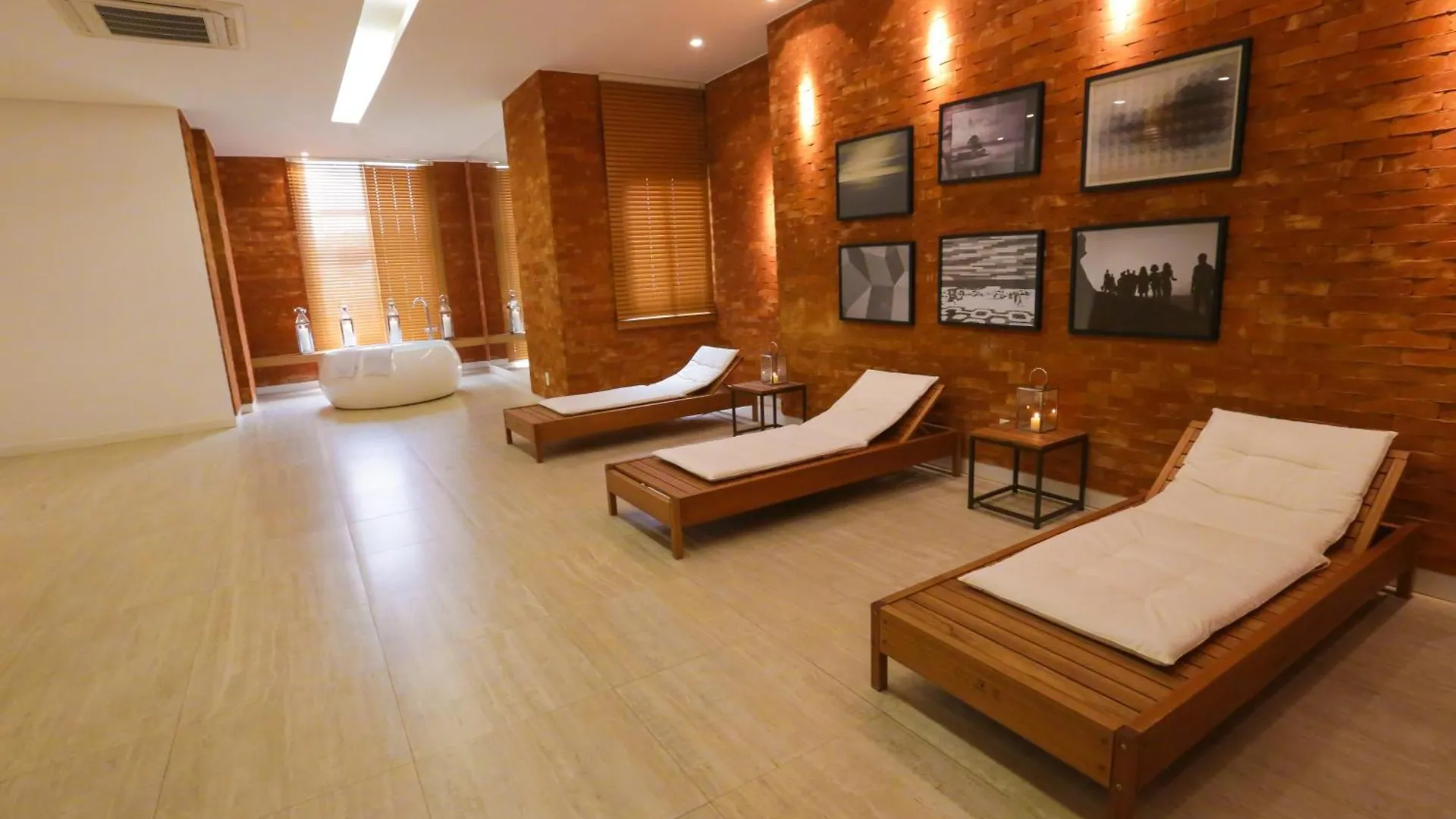 Vista Park Hplus Long Stay Candangolandia Apartahotel