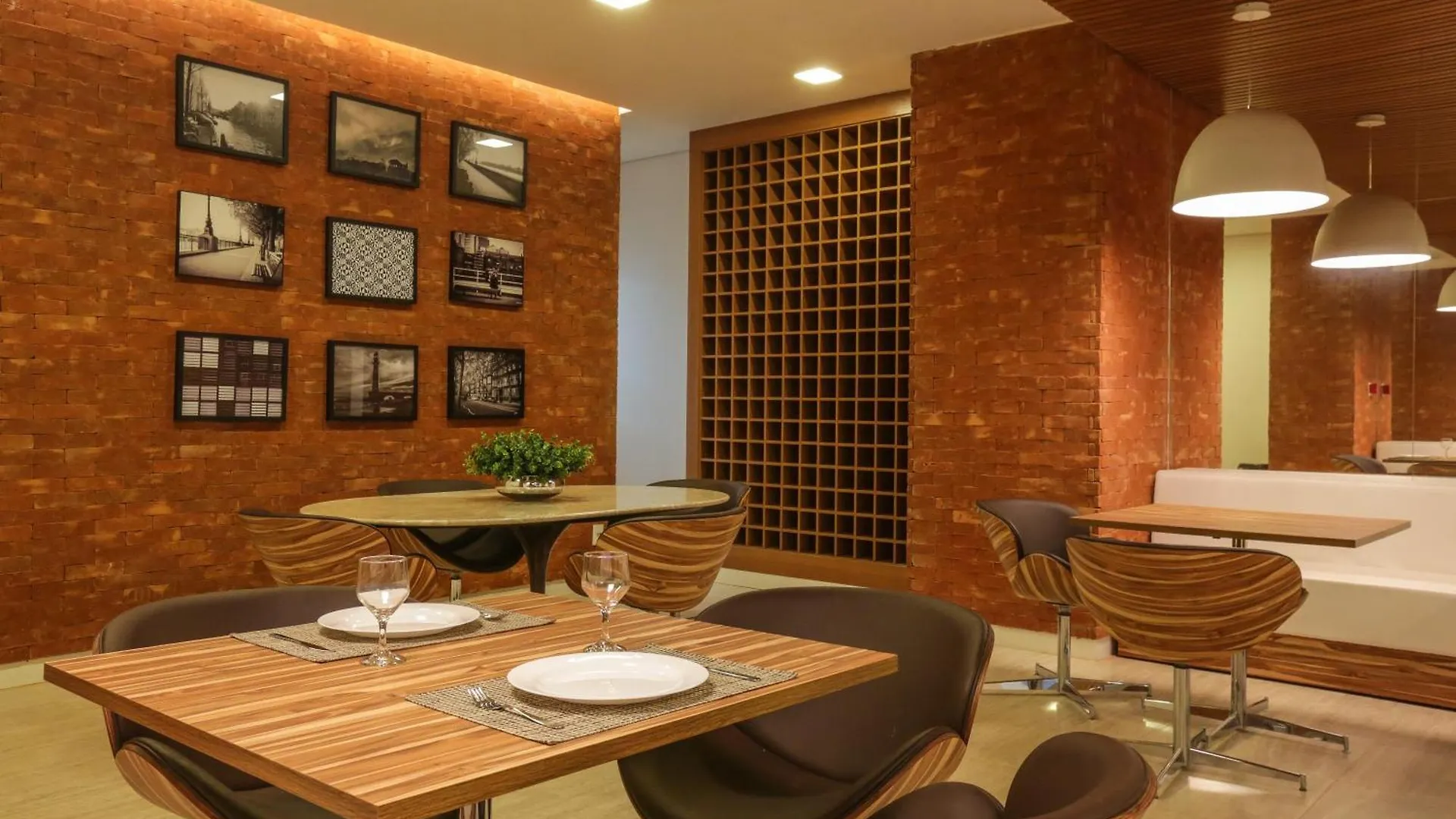 *** Apartahotel Vista Park Hplus Long Stay Candangolandia Brasil