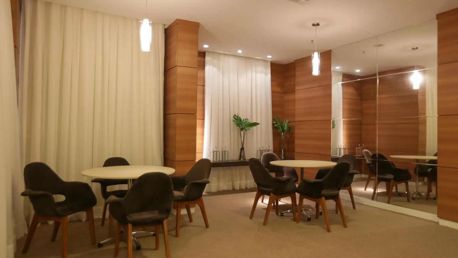 Vista Park Hplus Long Stay Candangolandia