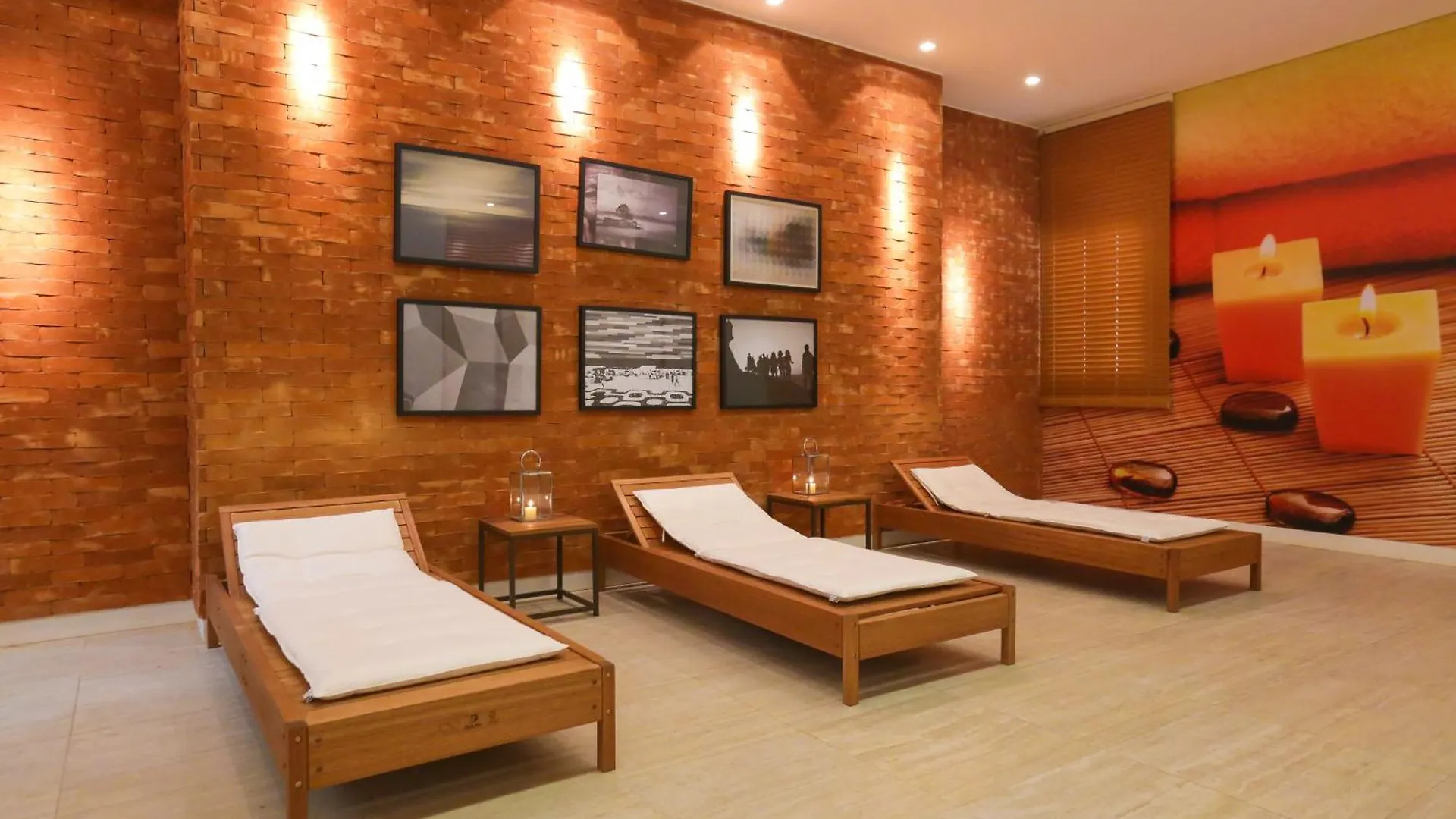 Vista Park Hplus Long Stay Candangolandia 3*,